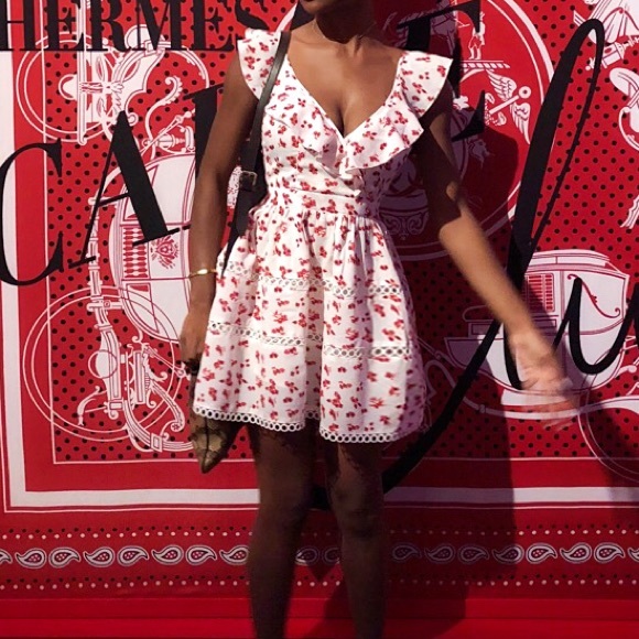 Meet your Posher - Picture 3 of 7